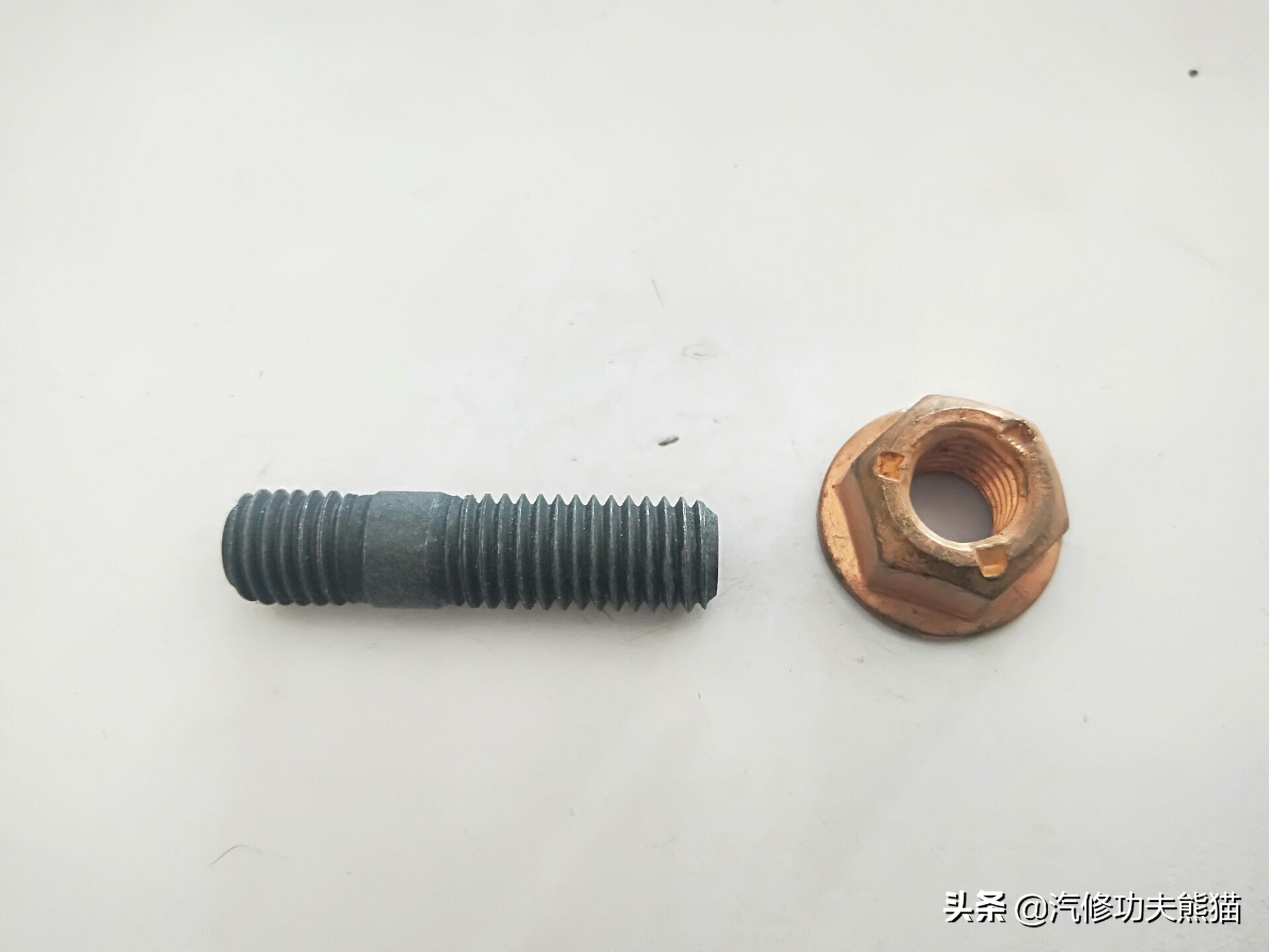 07年奥迪a6轻微烧机油怎么解决,奥迪2007款a6烧机油的原因