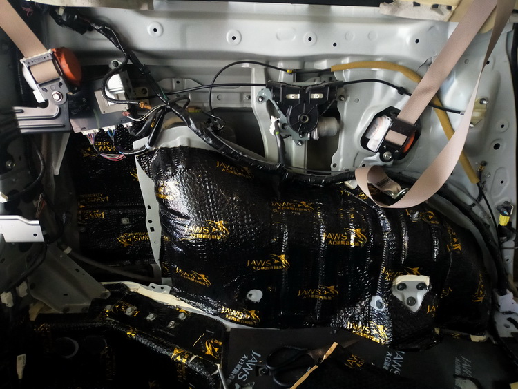 婵槼姹借溅闊冲搷鏀硅闅旈煶闄嶅櫔,閼揪姹借溅闊冲搷鏀硅