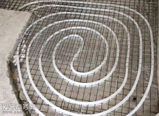 暖气管子开槽地面修复,地埋暖气管怎么安装