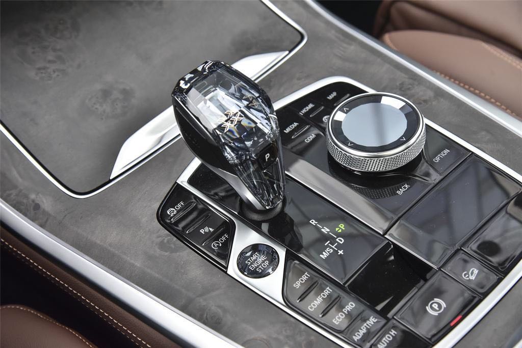 宝马x5试驾油耗,宝马x5最高配的七座碳蓝黑试驾