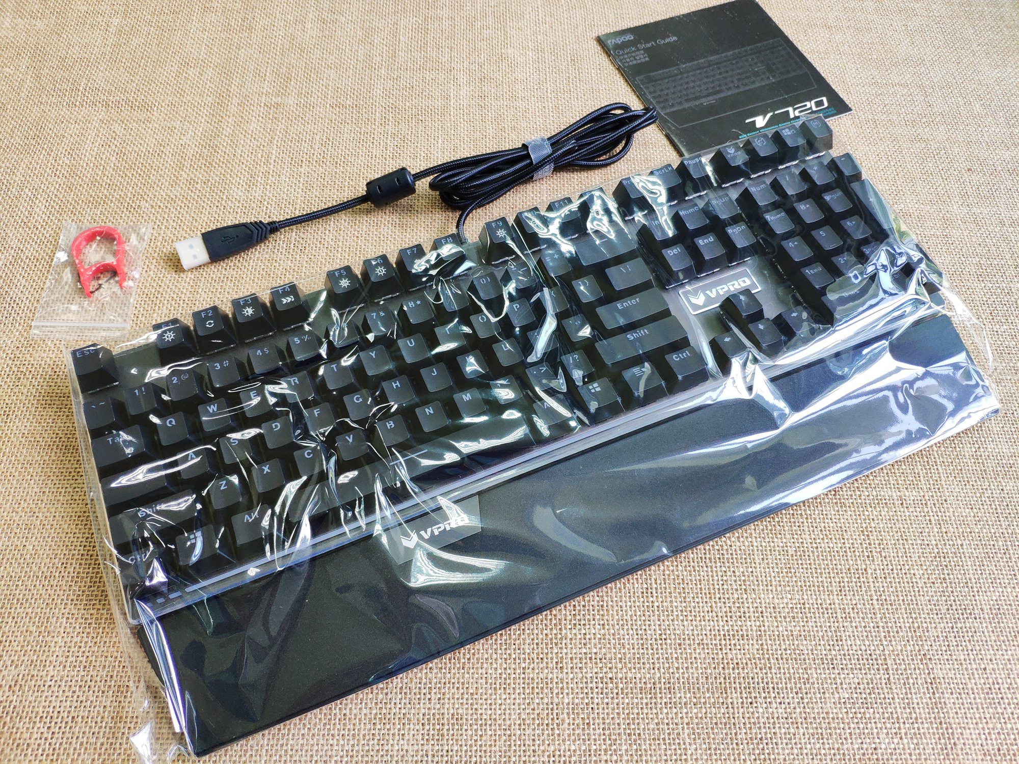 入门级机械键盘选雷柏还是达尔优,入门级机械键盘推荐