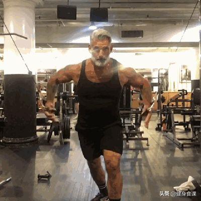 增肌蛋白粉最科学的饮用时间,健身蛋白粉的正确使用方法