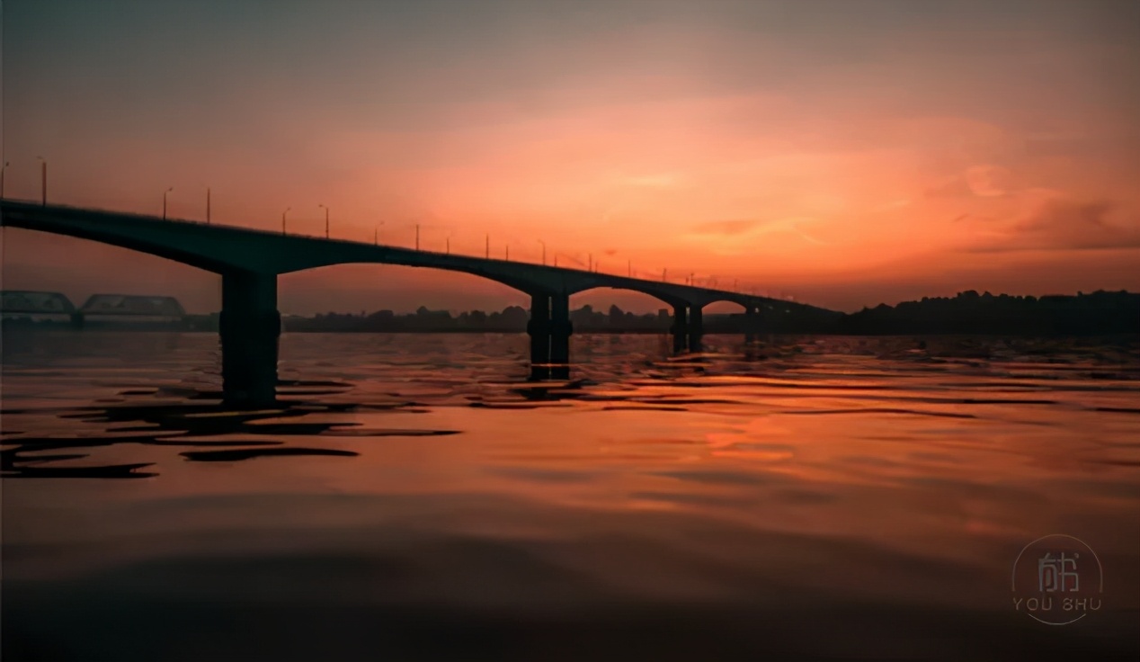 少年爆火,少年燃爆全网致敬