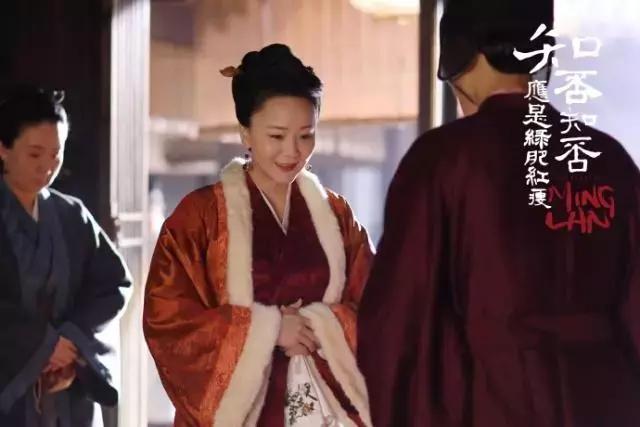 知否里面的墨兰应该如何逆风翻盘,明兰拿泥巴扔墨兰被二叔看见