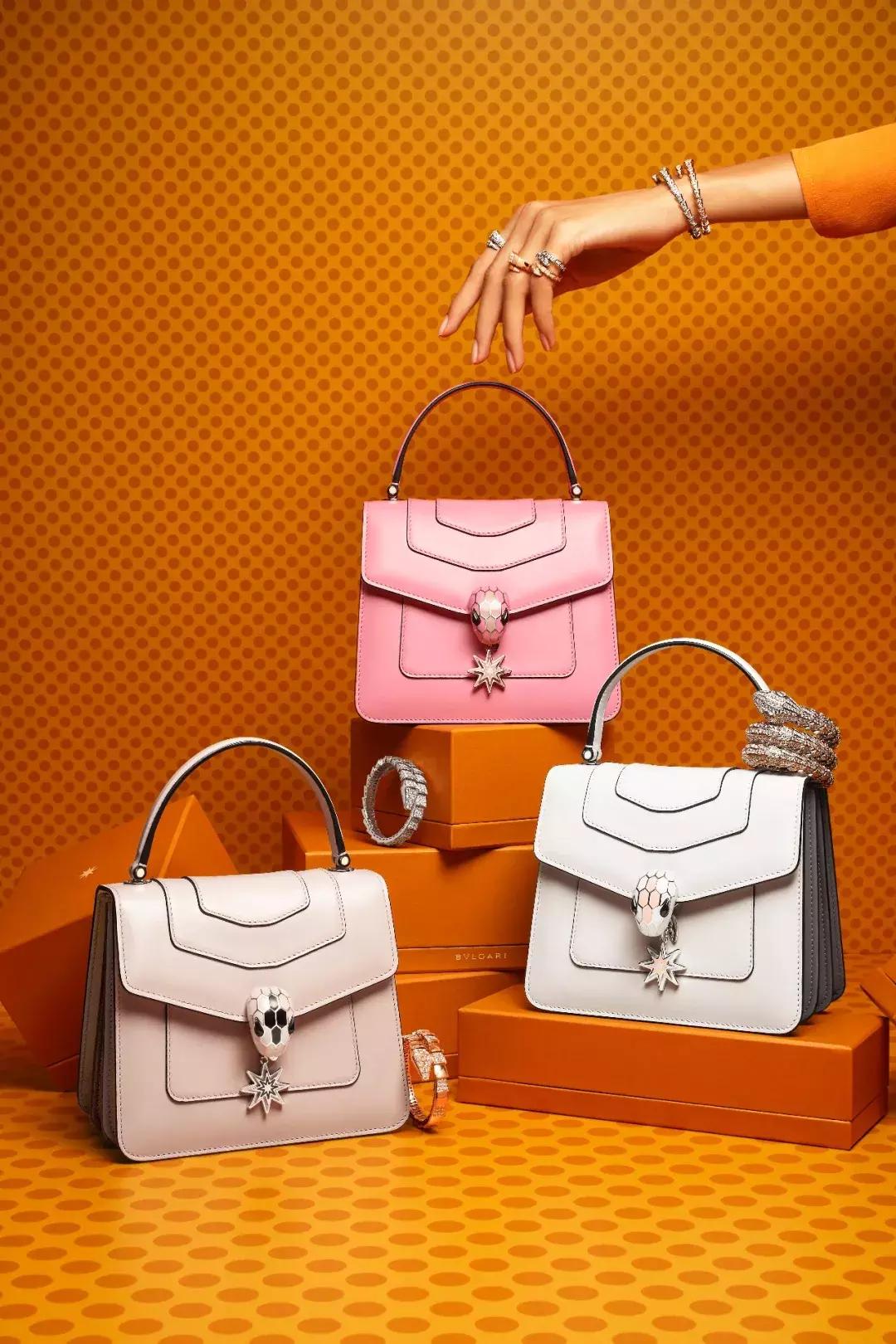 圣诞最流行的包,小众包包推荐圣诞老人