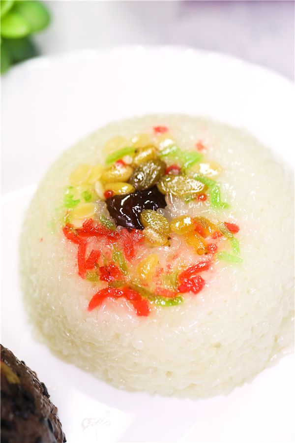 不是我说，上海人也太太太太太爱吃八宝饭了吧