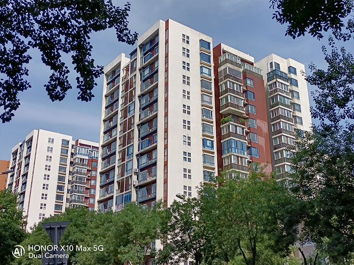 荣耀x10max和华为mate20x5g,5g大屏超能出击荣耀x10max图赏