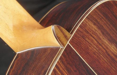 木吉他整体保养必备的东西,吉他木材为什么要风干这么久