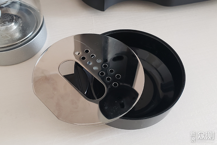 莱卡净饮机和净水器的区别,莱卡直饮滤水壶加热一体机