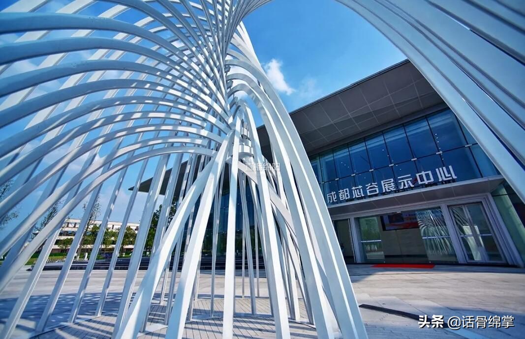 ​小直带你“逛双流”看看不一样的“天府第一窗口”