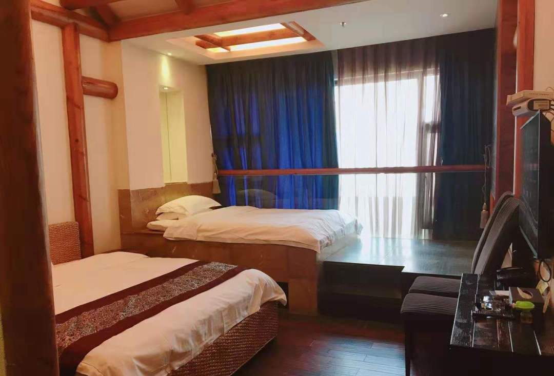 惠州怡情谷泡温泉住宿,惠州怡情谷温泉酒店二天一晚