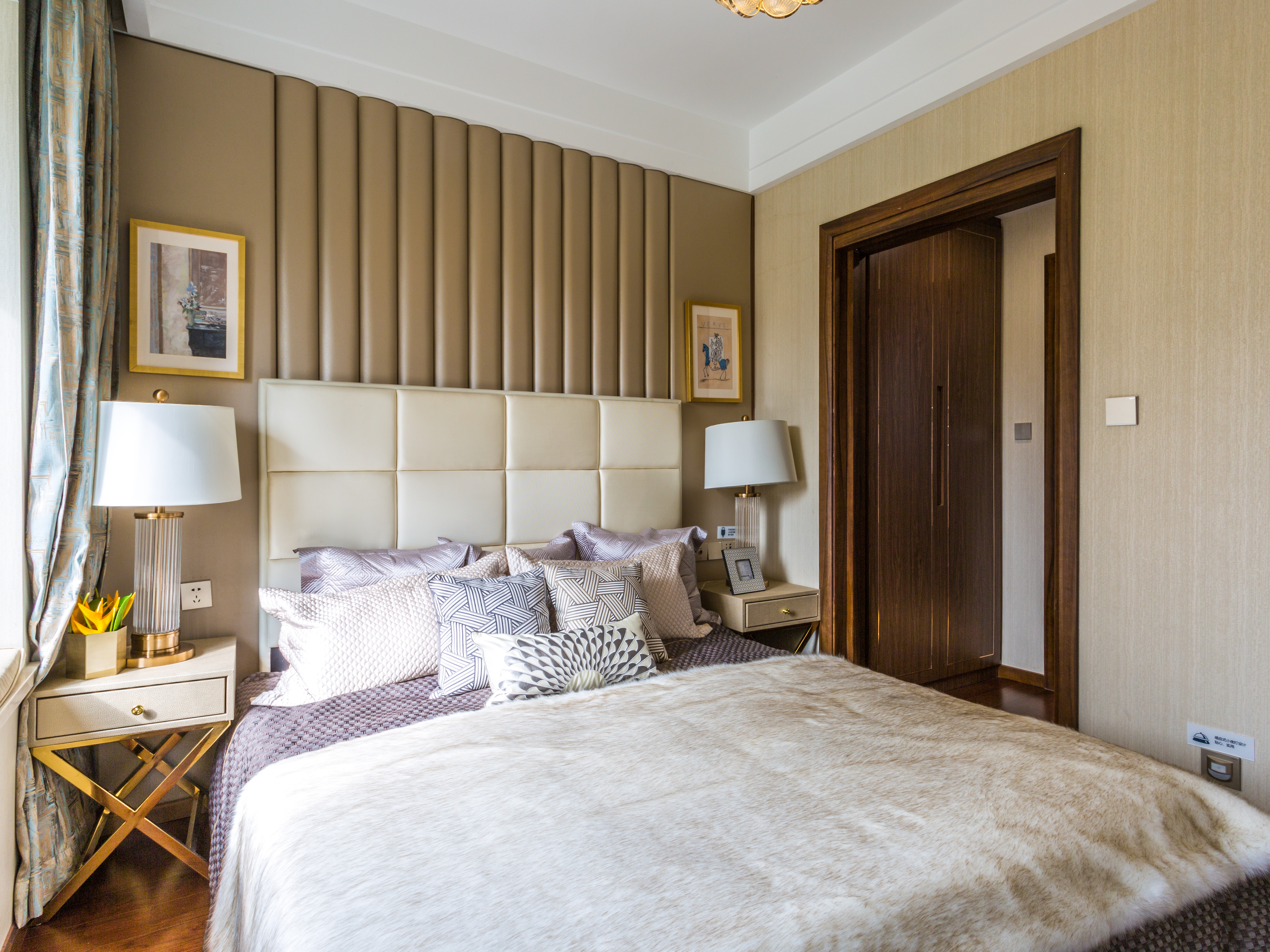 现在卧室铺1.5米还是1.8米的床好,卧室选床1.5米还是1.8米