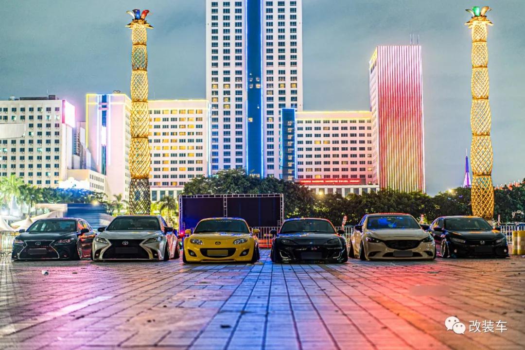 凯美瑞高达涂装,高达改色车膜凯美瑞