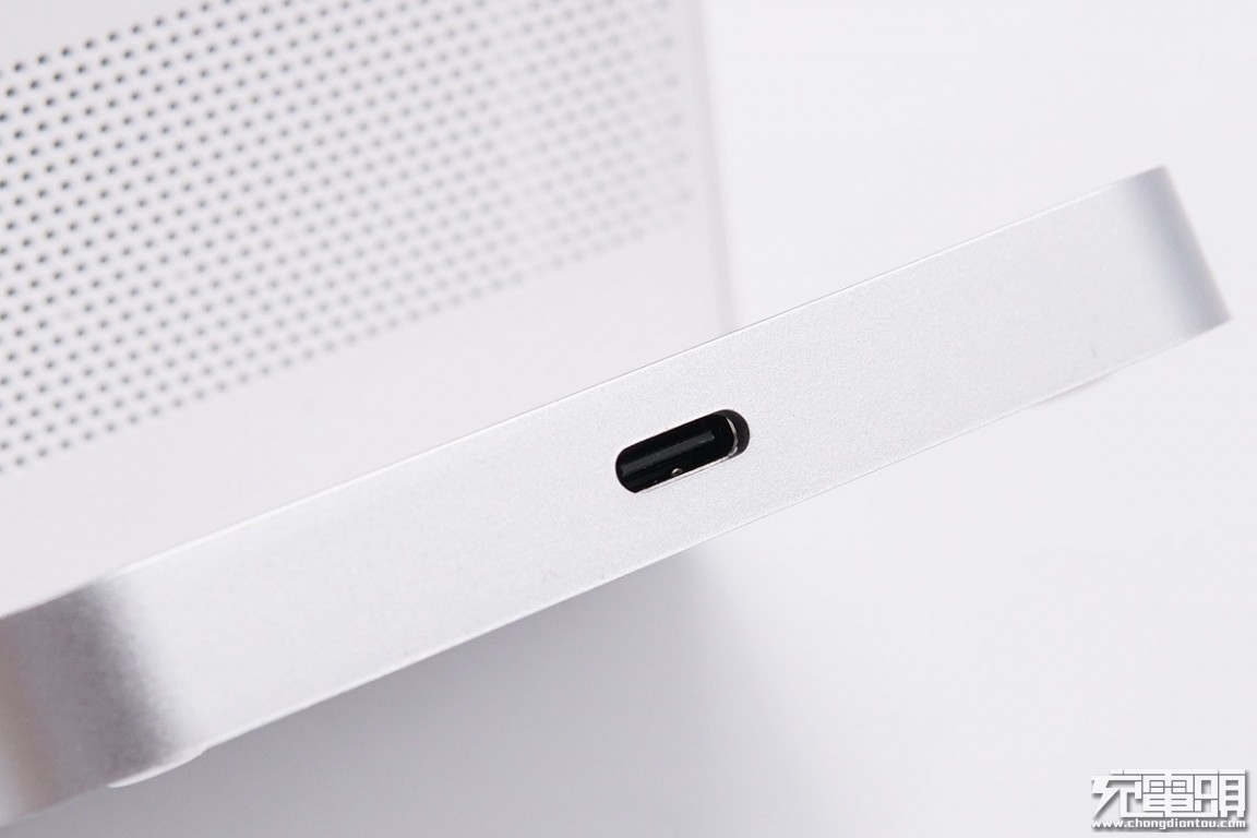 小米升降式无线充和80w无线充对比,小米20瓦无线充拆解