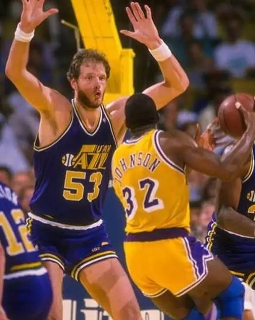 场均5.56帽！NBA又一大神去世！他的站帽太经典了