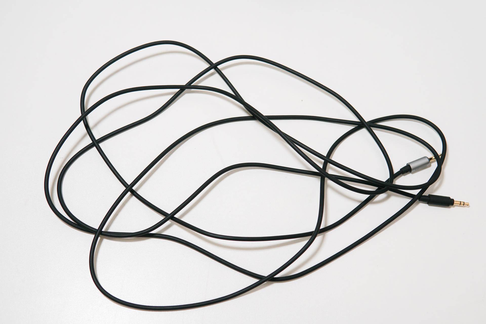 飞利浦耳机shp9500,飞利浦shp9500耳机上有麦克风吗