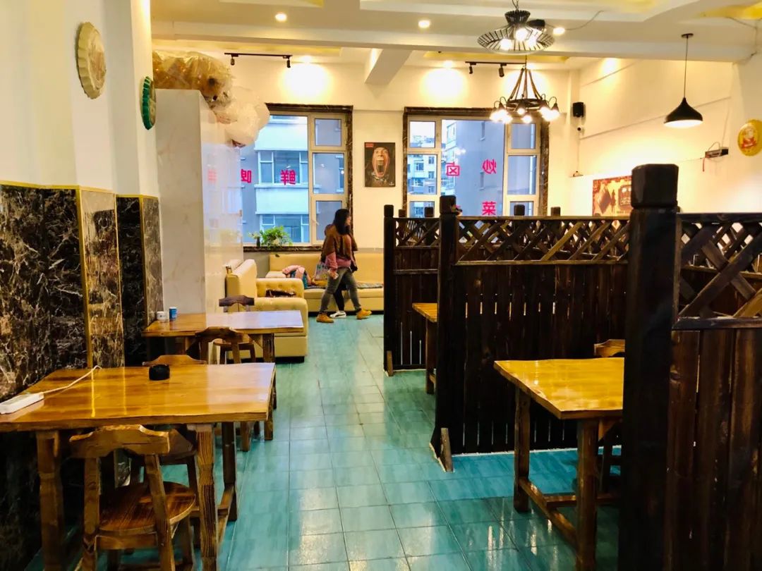长春铁北这家原浆太盖了，配上各种融合小菜，快叫上朋友一起来吧