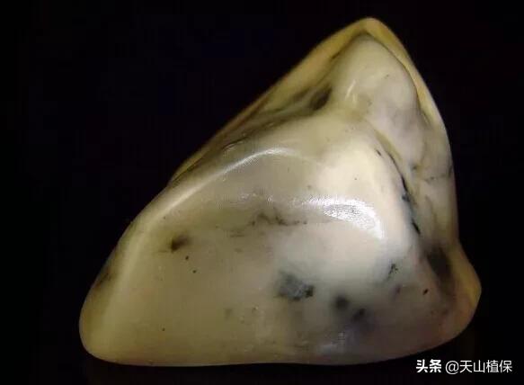 怎么捡到价值极高的石头,捡到一块石头价值千万