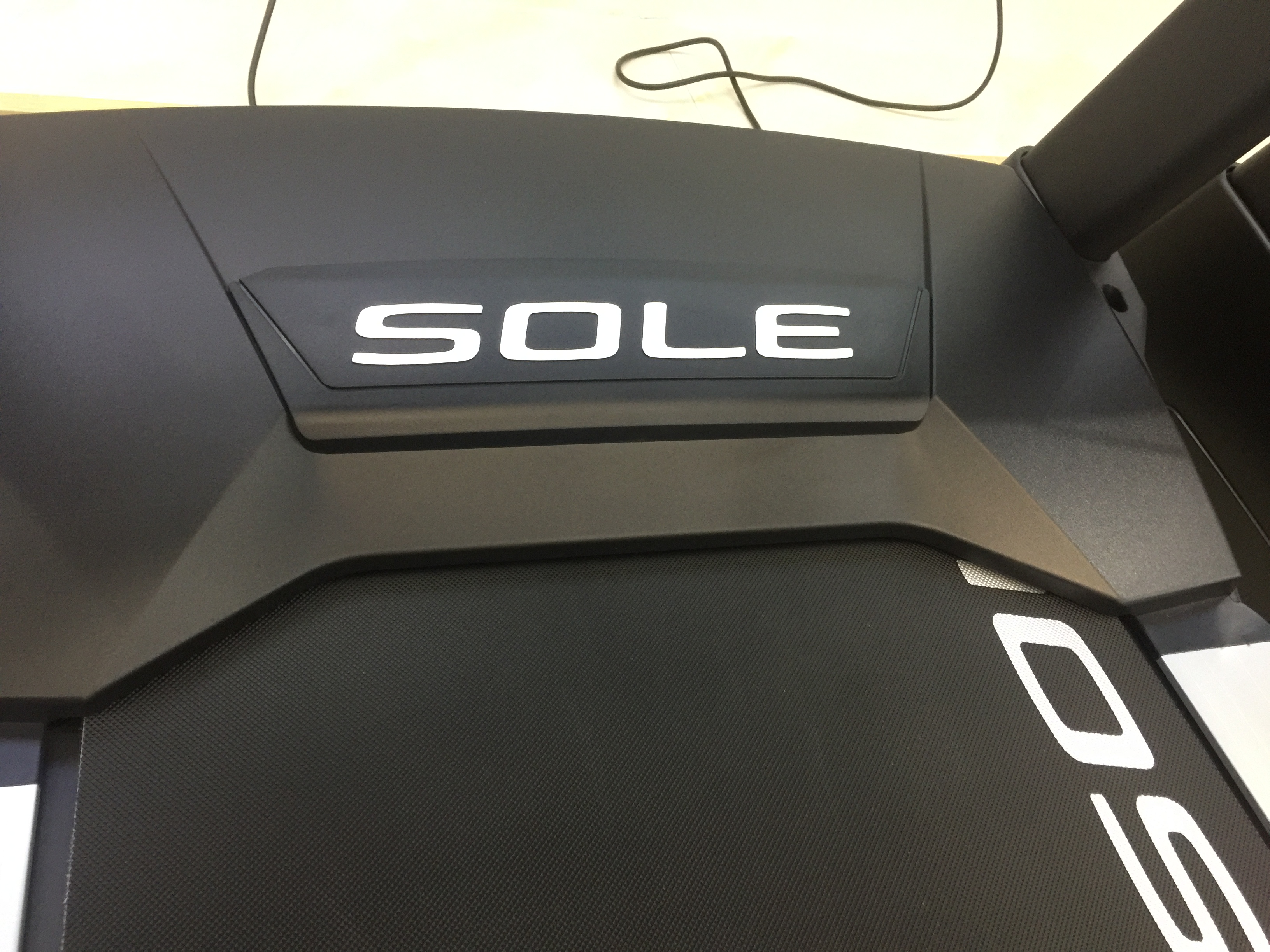 速尔跑步机f63和f80哪个更好,速尔f80pro跑步机怎么样