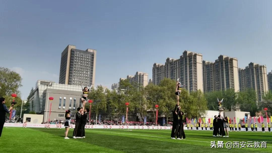 陕师大奥园学校啦啦操,校运会足球队高光时刻