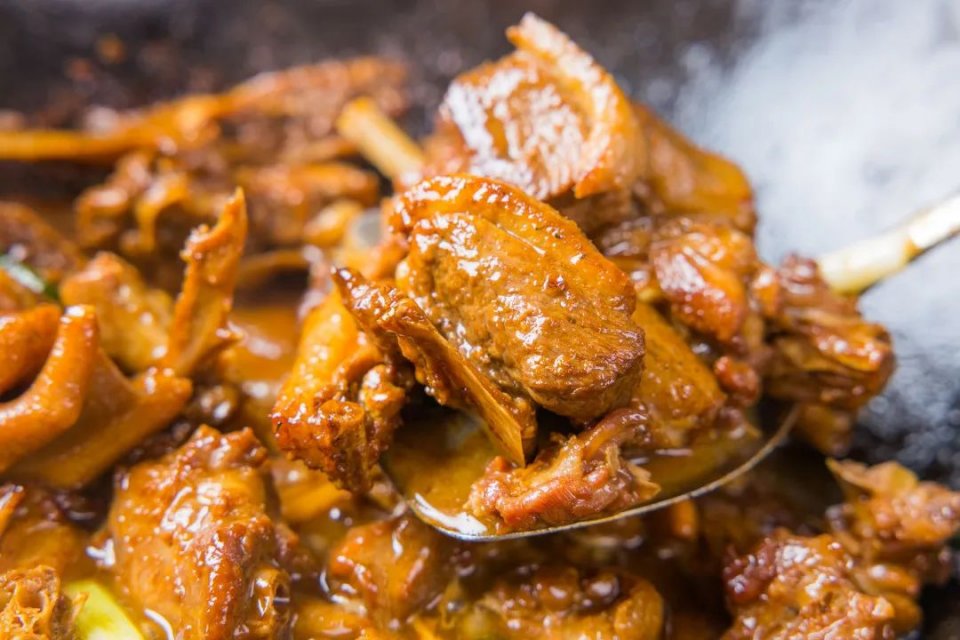 红足15年的食鹅名店，仅凭一只鹅，获奖无数