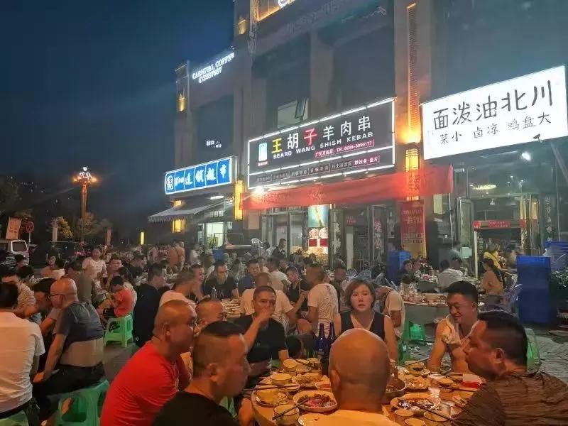 欢迎全国各地朋友到四川旅游做客,欢迎全国各地的朋友们来四川做客