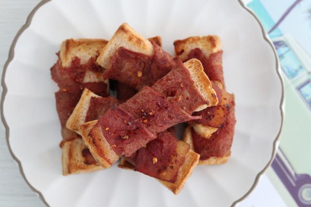 培根是哪里的叫法,培根一般是什么部位的肉