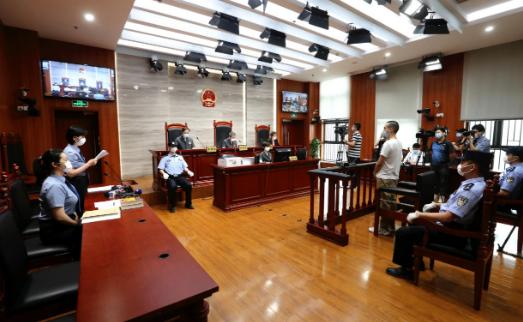 老板侵害女员工后续,法治热点早知道警方