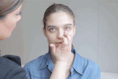 吴宣仪黑唇妆,吴宣仪被造型师吐槽