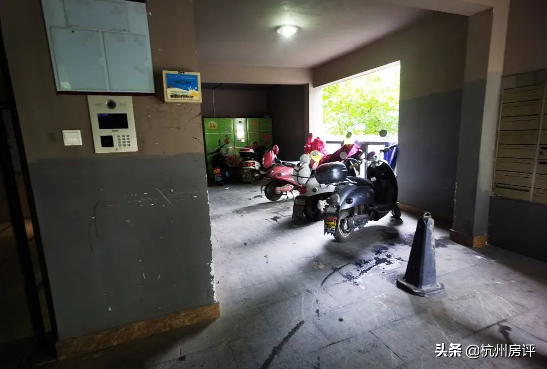 一个月暴涨100万的楼盘,一个月涨价一百万的房子