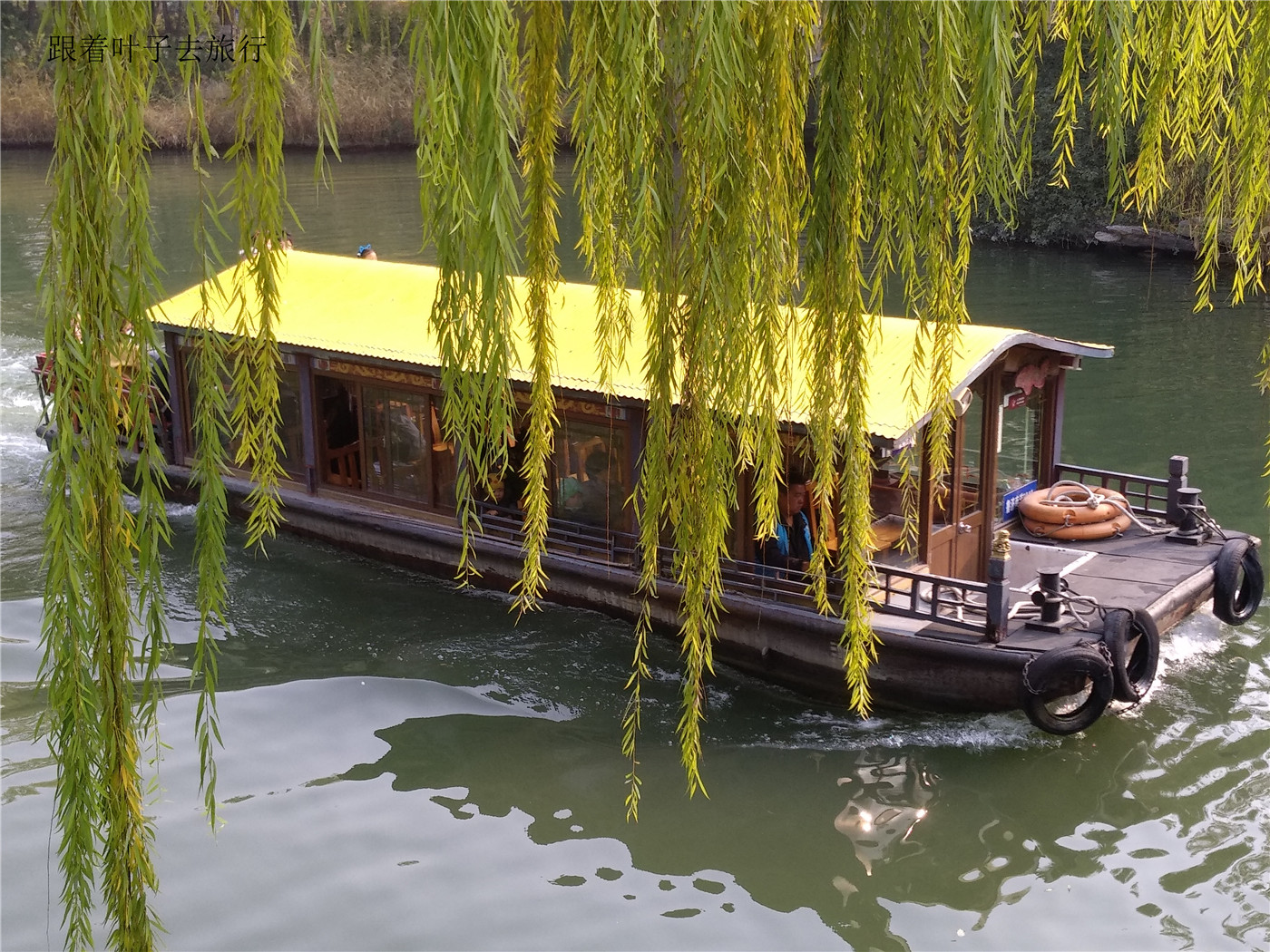 大明湖畔南丰祠雨荷厅前的荷花池,大明湖南丰祠的传说