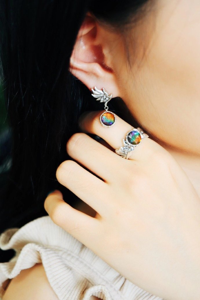 七夕节给女朋友送什么首饰好呢,七夕节礼物送什么首饰好