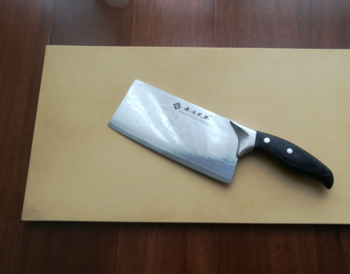 找来几把厨刀品评一下，打发在家无聊时光