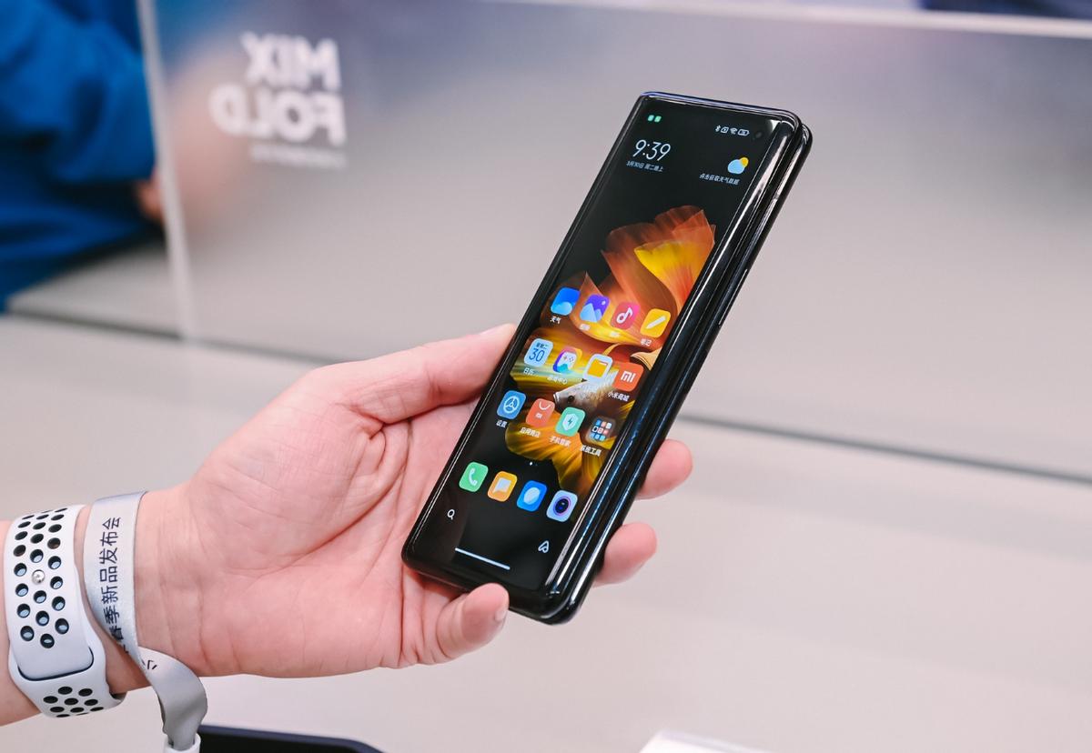 雷军mix2量产,小米mixfold2雷军照片