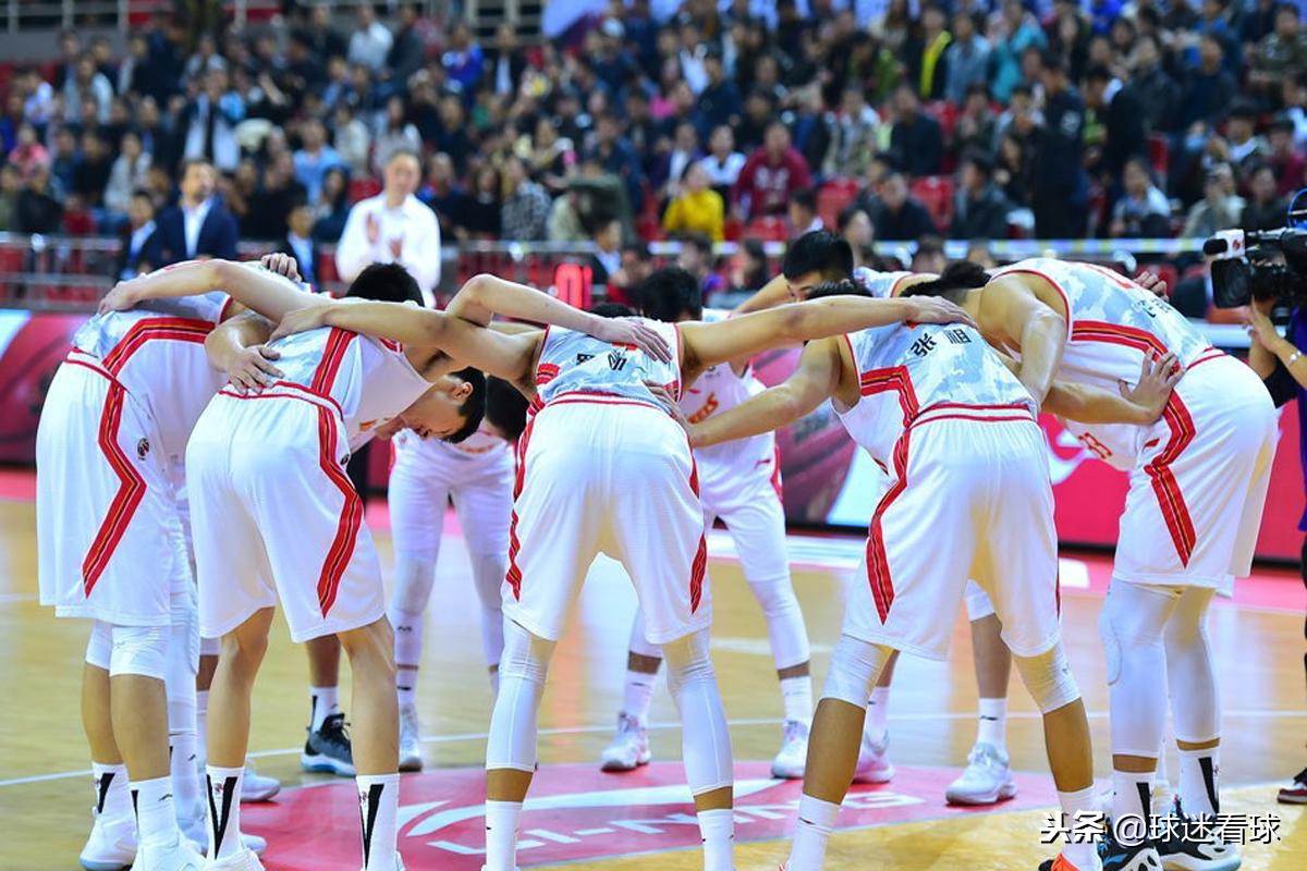 王治郅单场44分,八一男篮王治郅夺冠