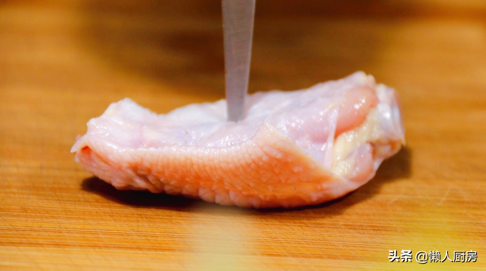 用炸鸡裹粉做脆皮炸鸡的方法,怎么做炸鸡让人吃了还想吃