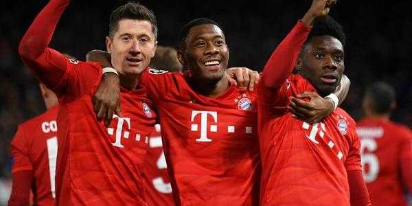 阿方索天才少女,阿方索戴维斯被铲视频