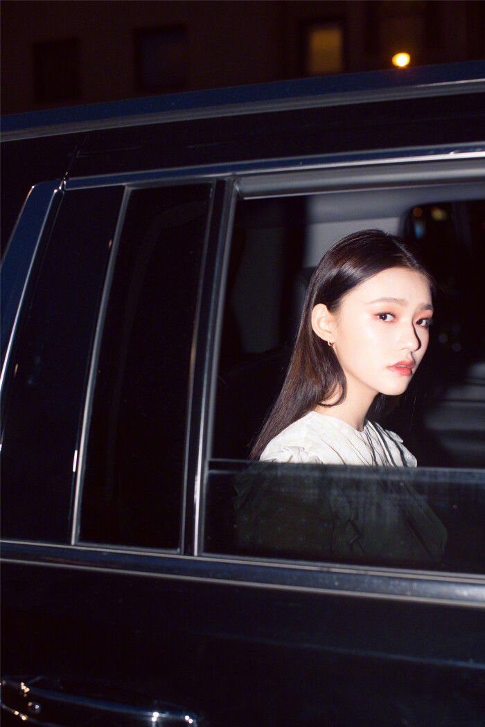 关晓彤吴宣仪赵露思,赵露思关晓彤吴宣仪