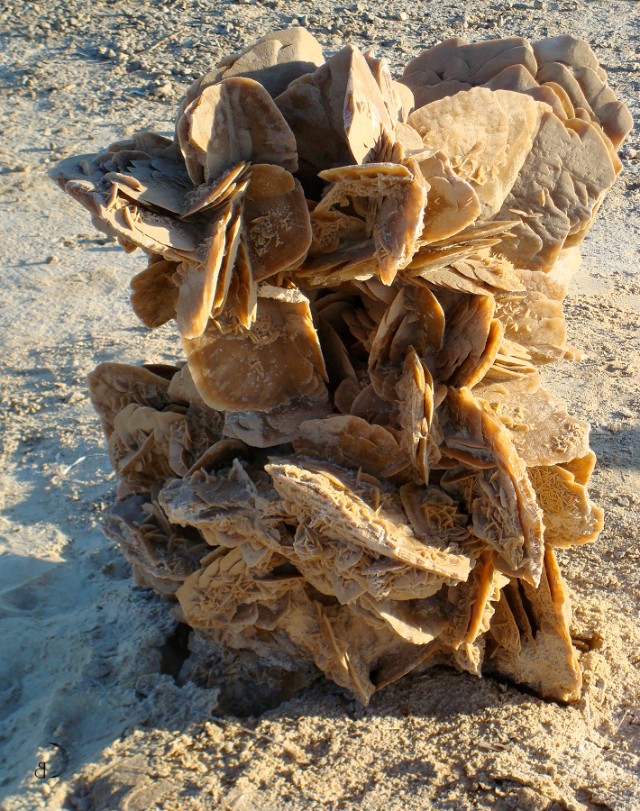 沙漠玫瑰石头,沙漠玫瑰石风水寓意