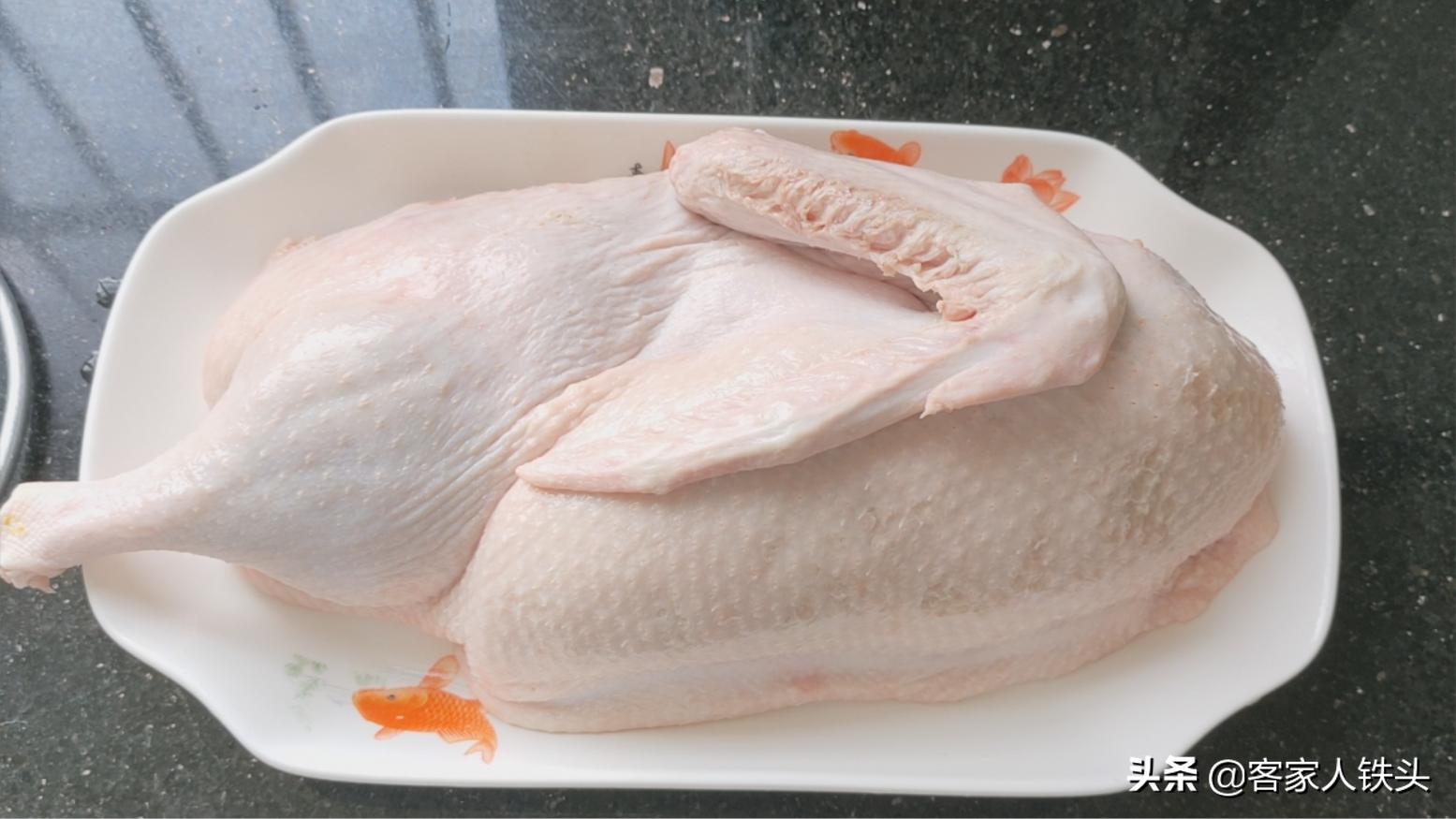 老鸭有几种做法和配料,老水鸭的做法