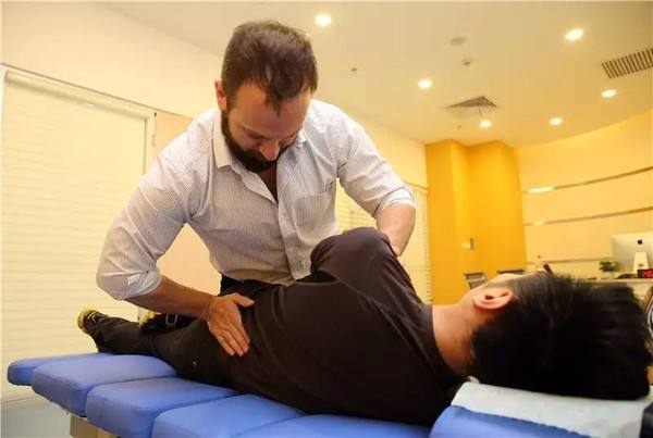 中医正骨和美式整脊哪个好学习,美式整脊和中医正骨有什么区别