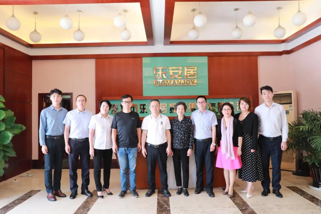 寻找深圳老字号系列三丨走进荣超物业、万商天勤、倍轻松、乐安居