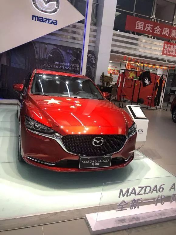 车主平均年龄45岁什么车,阿特兹与帕萨特哪个更值得买