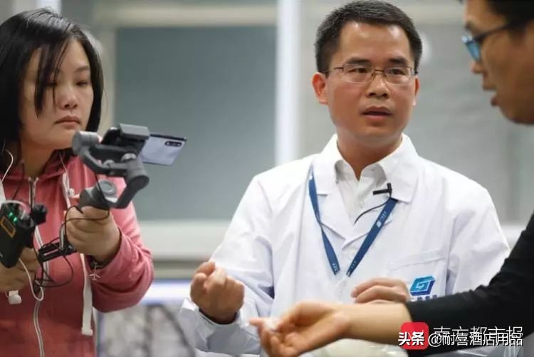 识别真假羽绒服视频,如何识别假羽绒