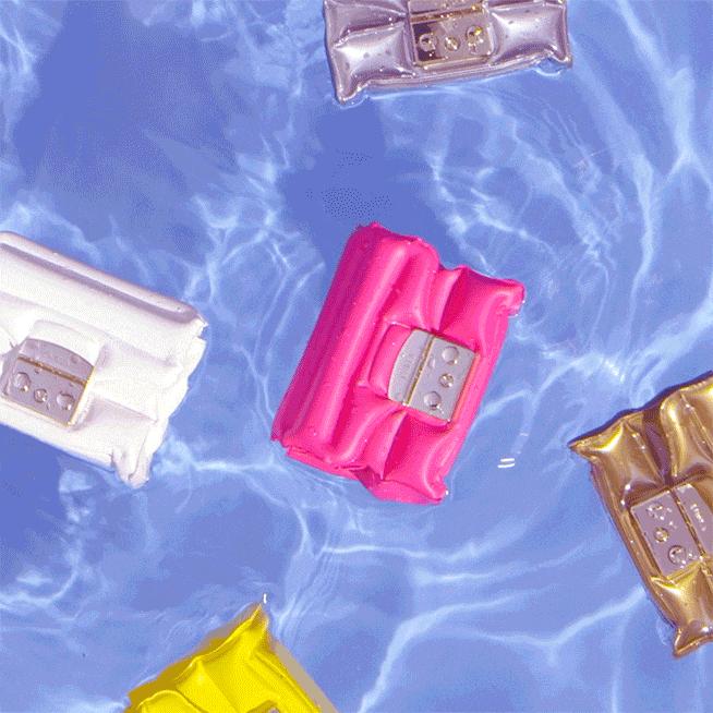 全球十大轻奢男士皮鞋品牌,全球轻奢10大家具品牌排名