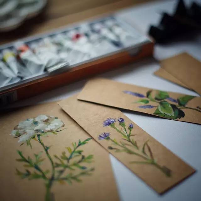 做一些无用的事。手把手教你画几朵花，够你打发一下午时间