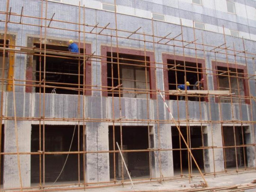 地震发生时高层住宅的几层最危险,地震发生时低楼和高楼哪个更安全