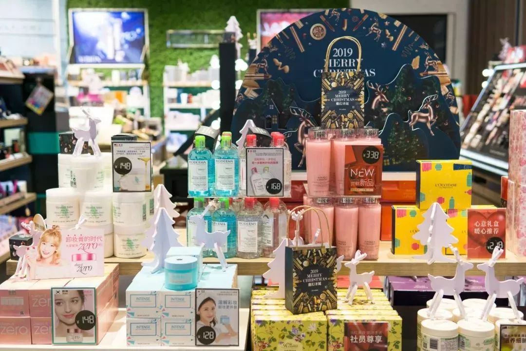 现代年轻人消费观只买吃的,当代年轻人消费观太真实了