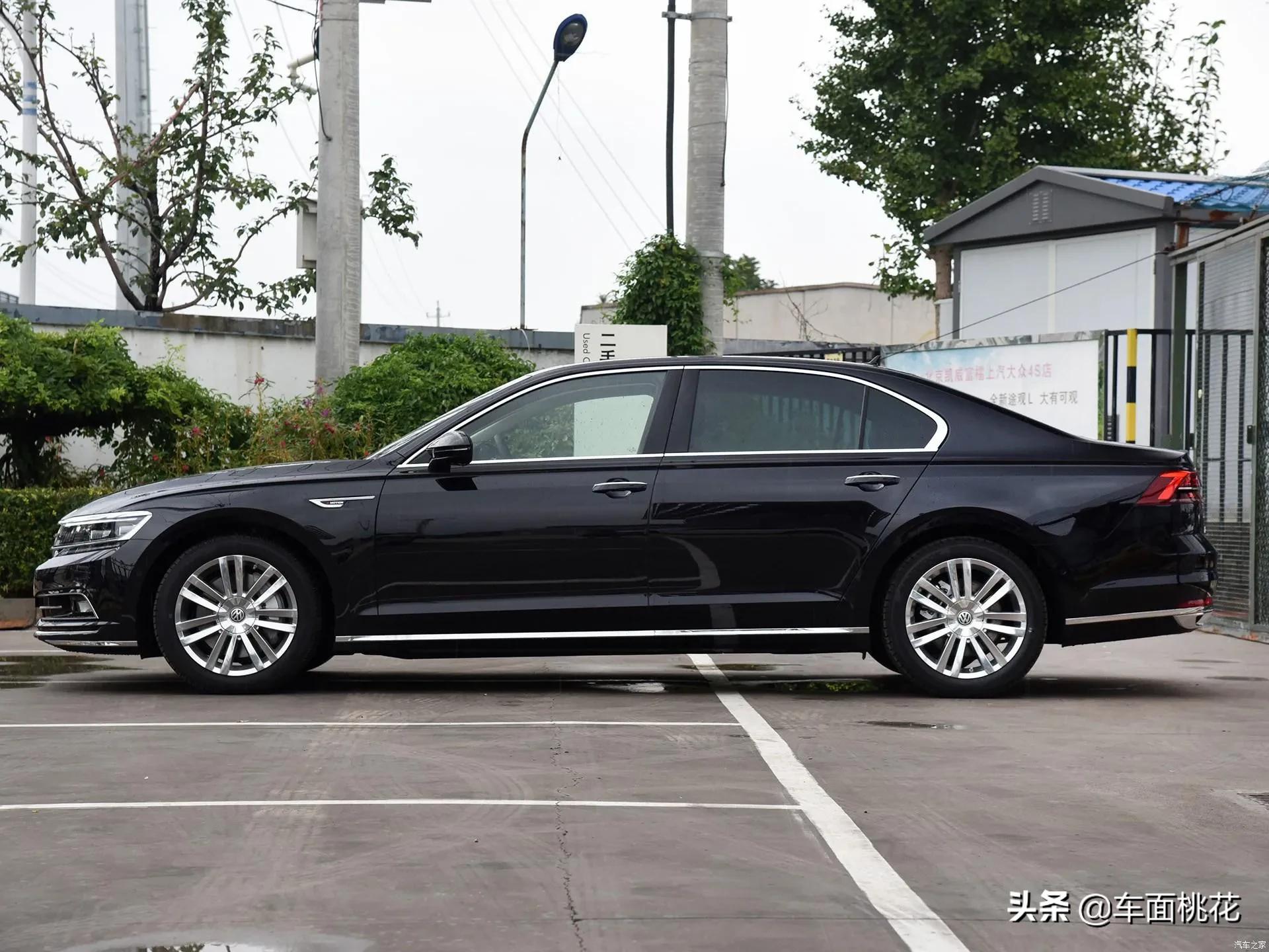 V6四驱+空气悬挂，全新上市的辉昂为什么叫好不叫座？