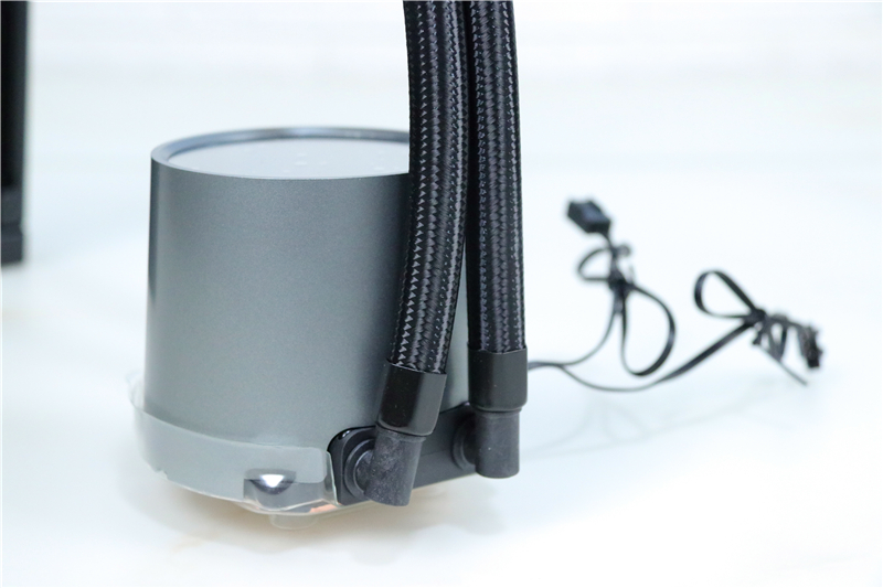 九州风神冰堡垒青春版水冷,九州风神玄冰55机箱配风扇